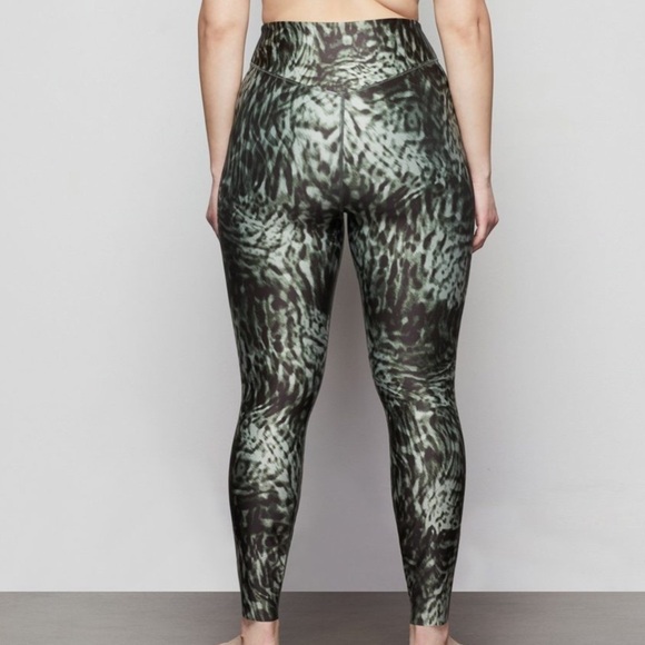 Good American WILD NIGHT LEGGING - Picture 3 of 5